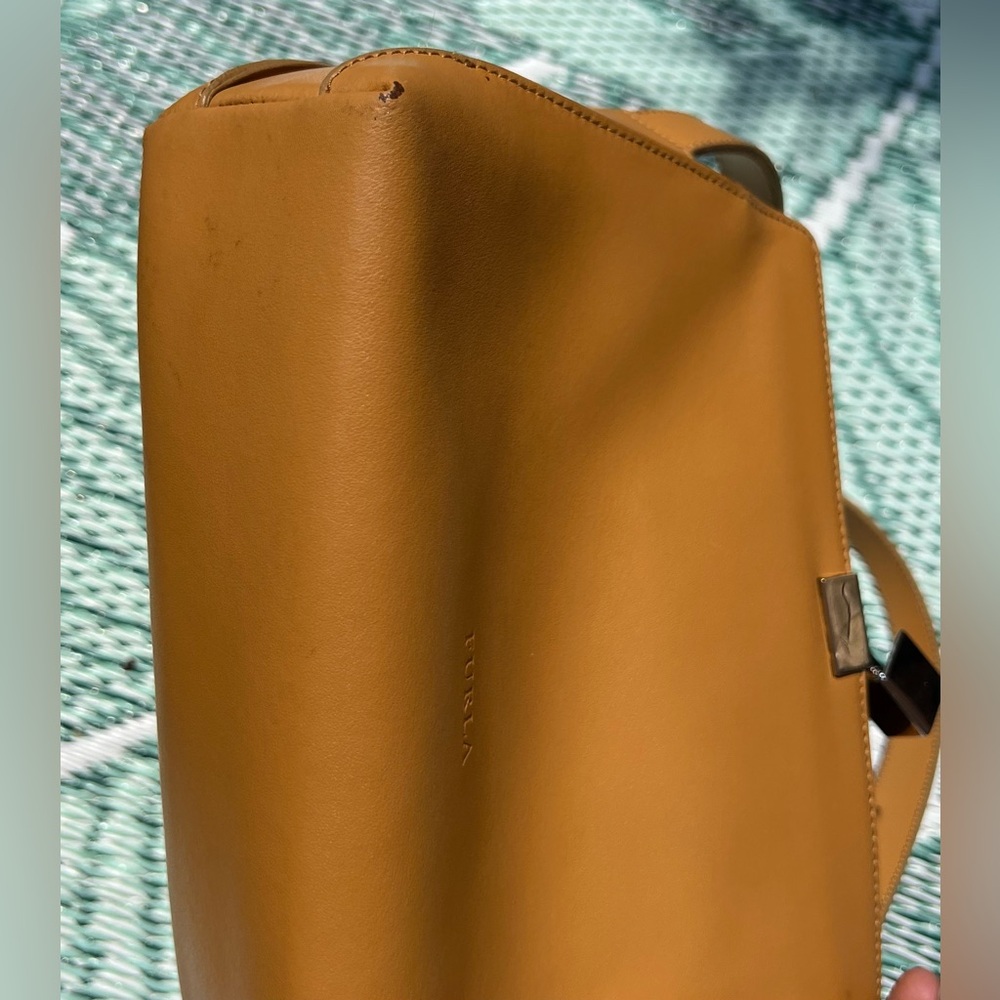 Vintage Furla Italian Leather Shoulder Bag - Picture 7 of 11